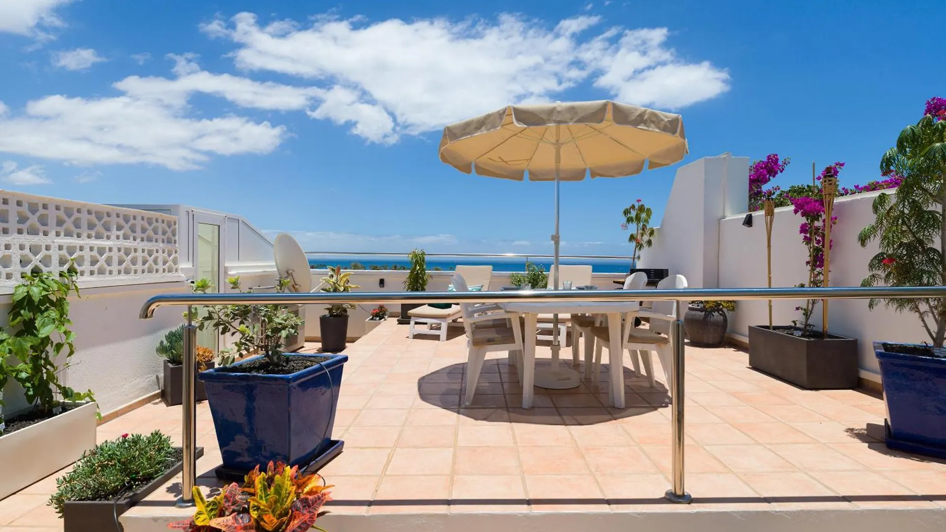 Apartment Casa Lex I Ocean & Sunrise Panorama I Steps From Dunes And Beach I Private 50 Sqm Terrace I Pool Maspalomas  Spain